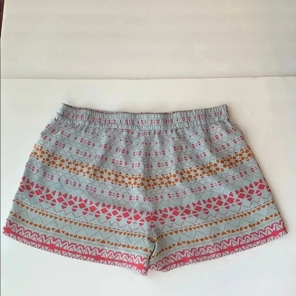 AQUA Geometric Print Blue Shorts - Picture 3 of 8